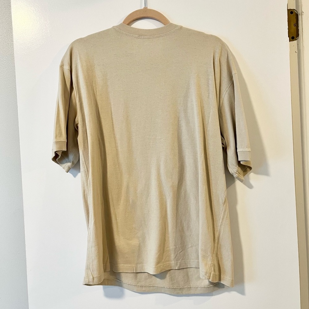 UO Shirley Lace-Trim Graphic Top NWOT - Picture 2 of 5